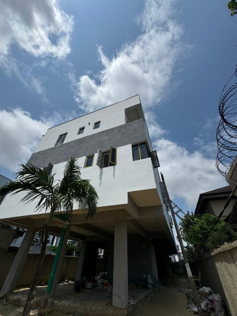 2 bedrooms apartments for sale in Lekki Phase 1 Main