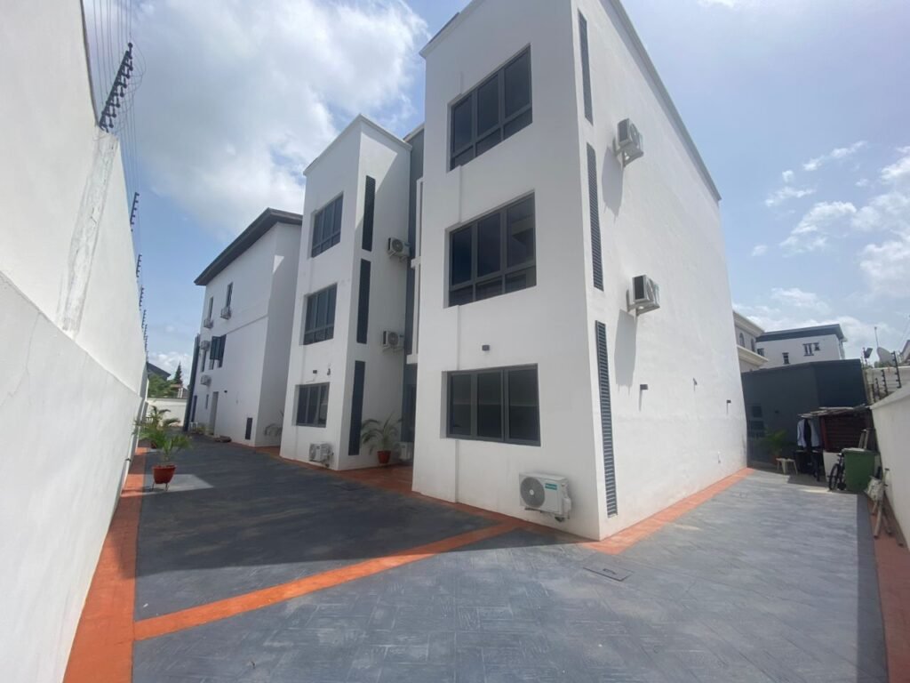 5 units of 4 bedrooms terrace duplex with a bq each