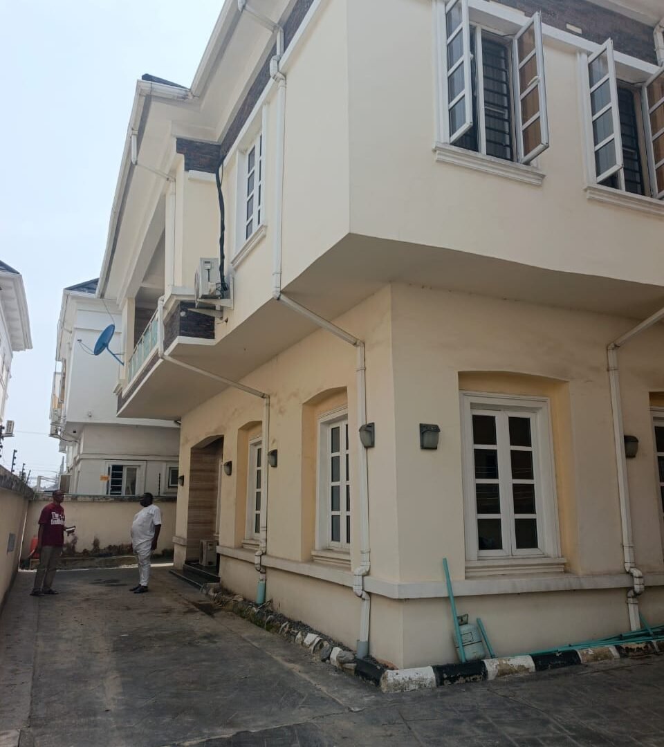 4 bedrooms Maisonette available for rent in Old Ikoyi