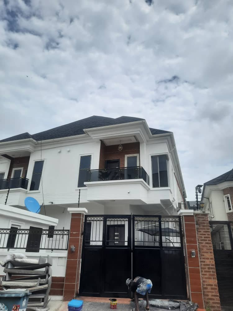 4 bedrooms Maisonette available for rent in Old Ikoyi